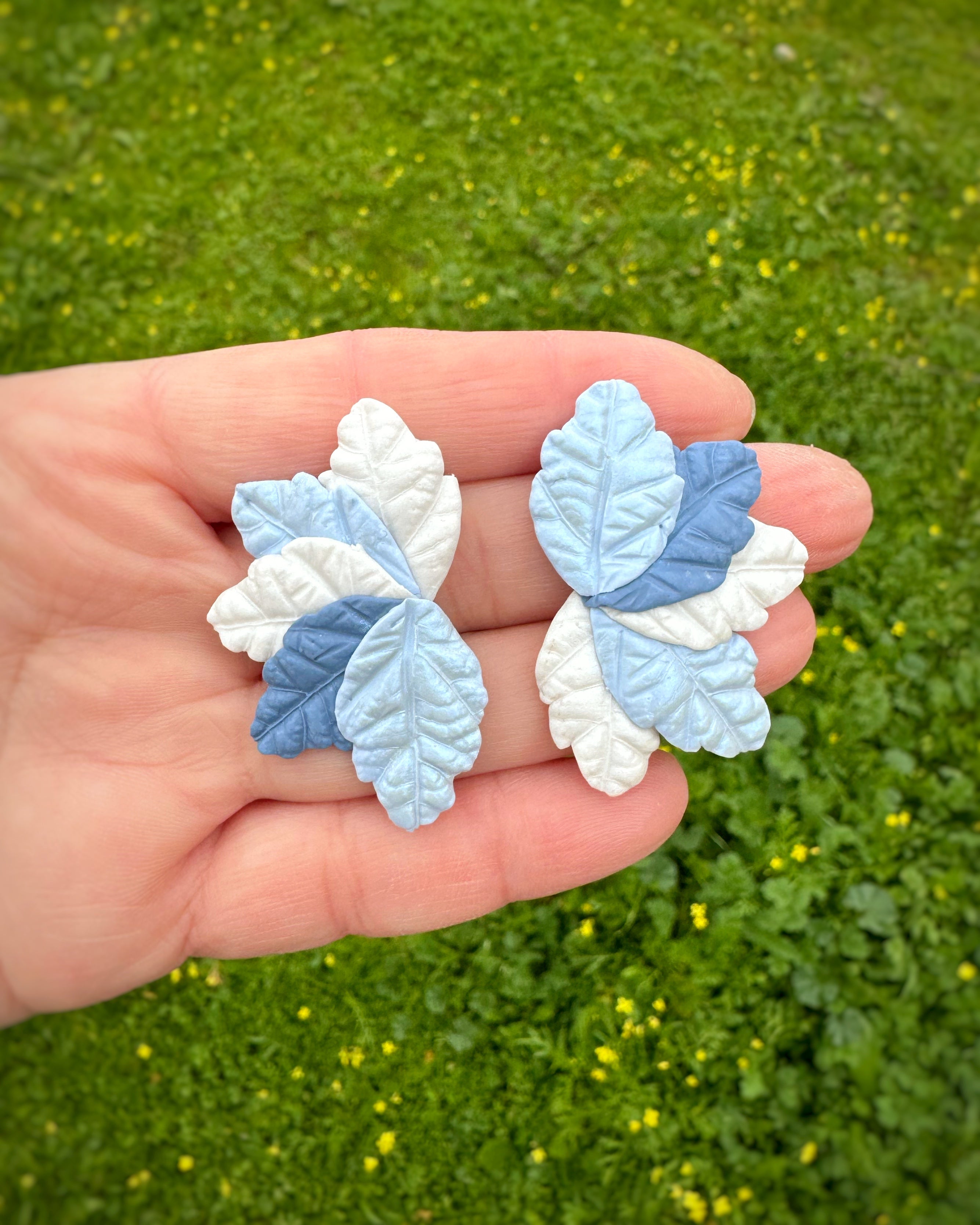 Pendientes Hervás Invierno diseño de hojas hecho a mano.