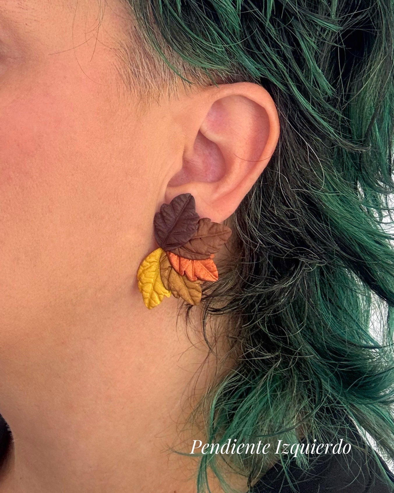 Pendientes Hervás Otoño sobre modelo.
